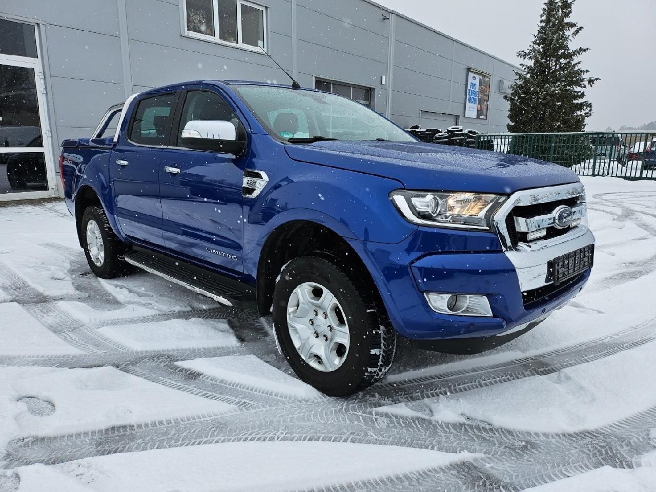 Fahrzeugabbildung Ford Ranger Limited Doppelkabine 4x4 Kommissionsg.