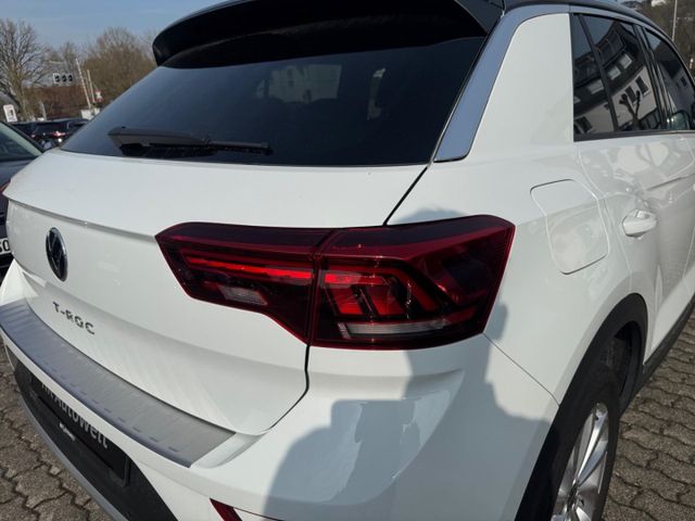 T-Roc Style 1.5 TSI OPF AHK Navi RearView LED