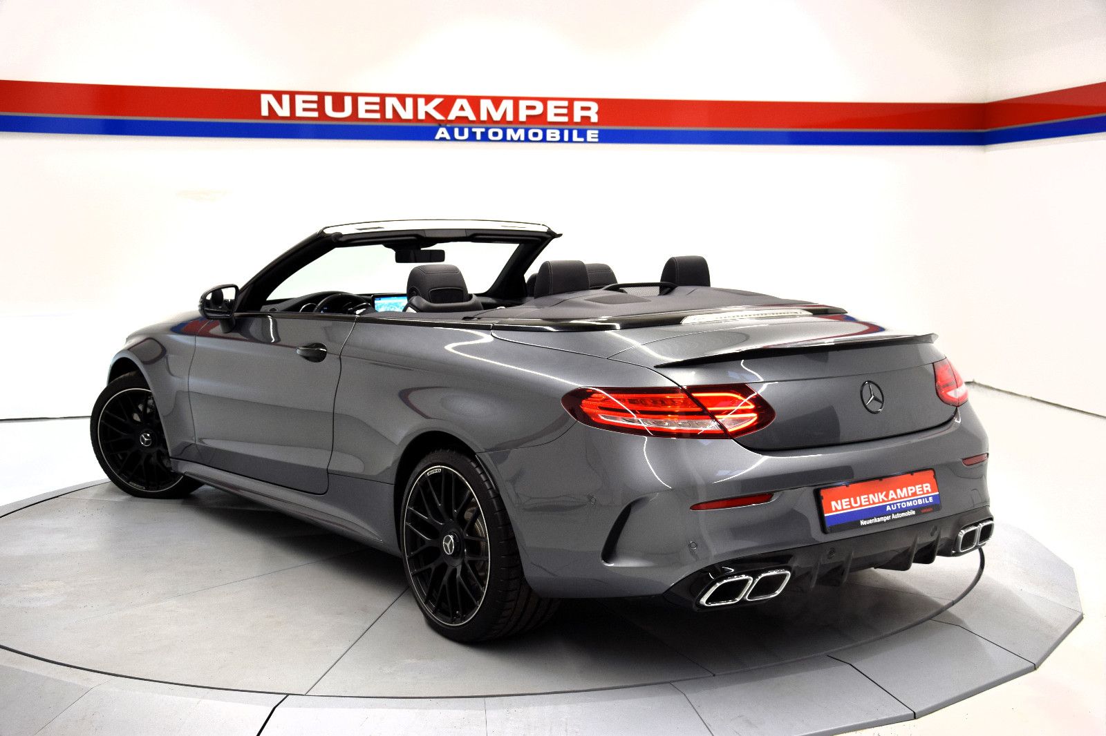 Fahrzeugabbildung Mercedes-Benz C 63 AMG Cabrio Distron. Burmester Sitzklima 19"