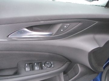 Opel Insignia - 8
