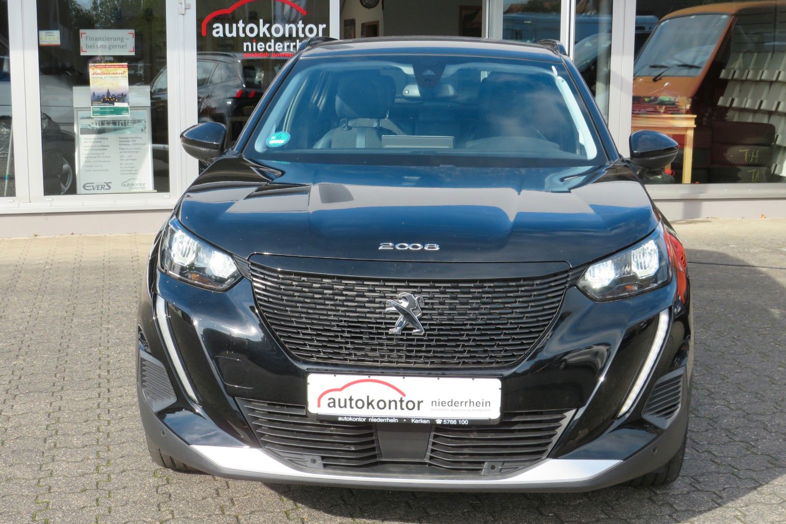 Fahrzeugabbildung Peugeot 2008 e- ALLURE NAVI APP LED SITZH. KAMERA PDC