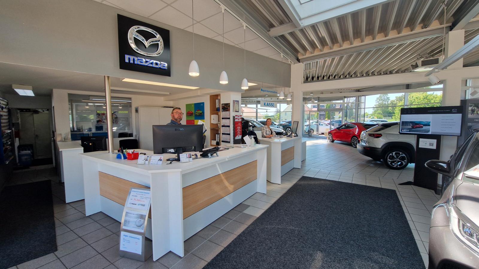 showroom-image-bottom