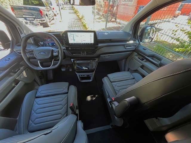 Ford Tourneo Custom Bus 320 L1 Tourneo Titanium X AWD