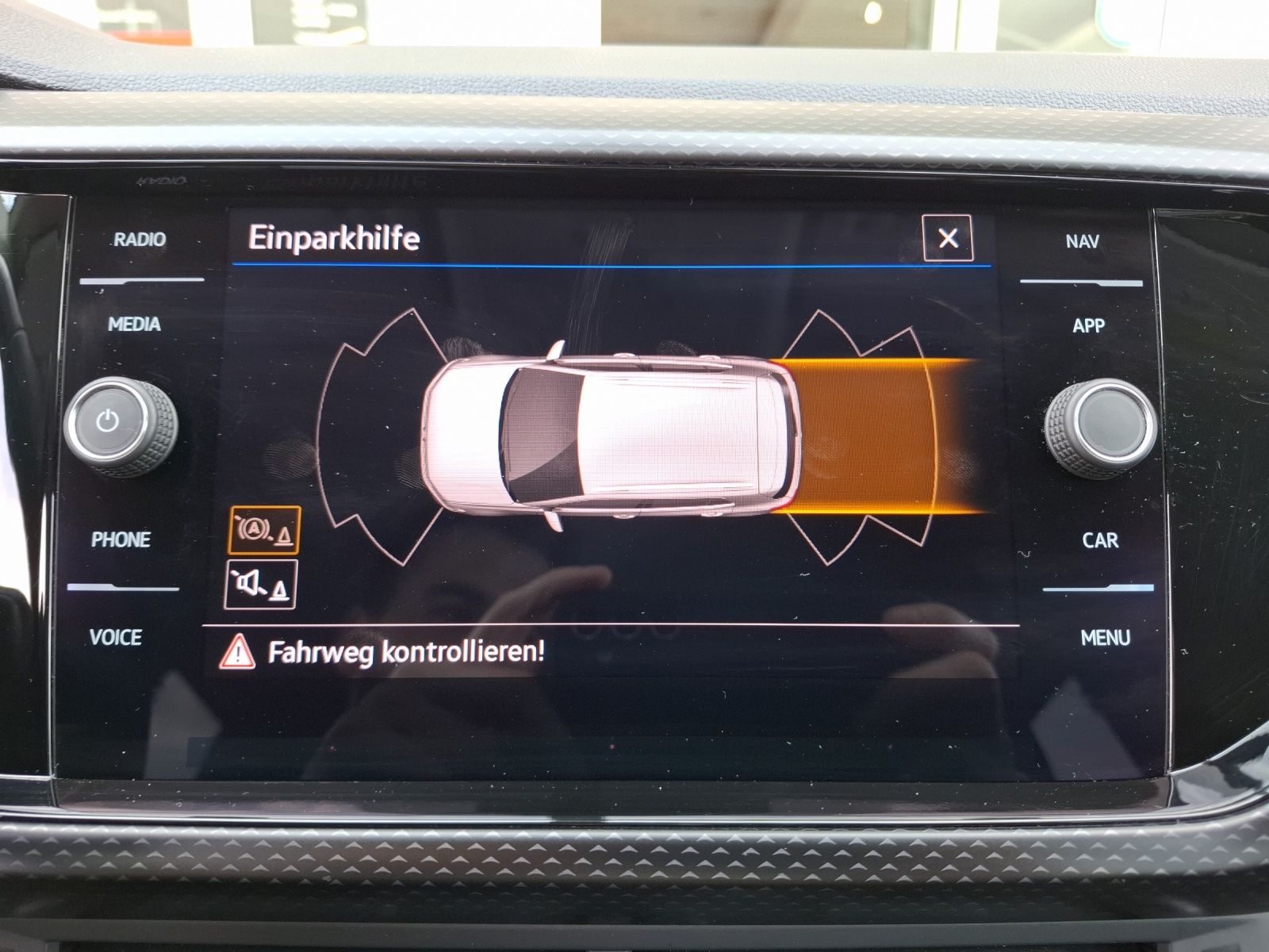 Fahrzeugabbildung Volkswagen T-Cross TSI Life DSG LED Navi Climatronic ACC PD