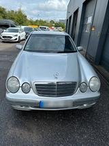 Mercedes-Benz Mercedes E320 - gebrauchte Mercedes-Benz E 320 aus dem Jahr 2001