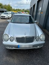 Mercedes-Benz Mercedes E320 - Mercedes-Benz E 320 aus 2001