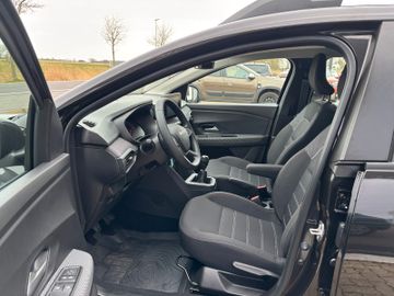 Dacia Sandero Stepway Expression TCe 90