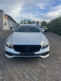 Mercedes E 220 - 2