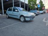 Renault Clio..Automatik Nur 60.000 km - gebrauchte Renault Clio aus dem Jahr 2000