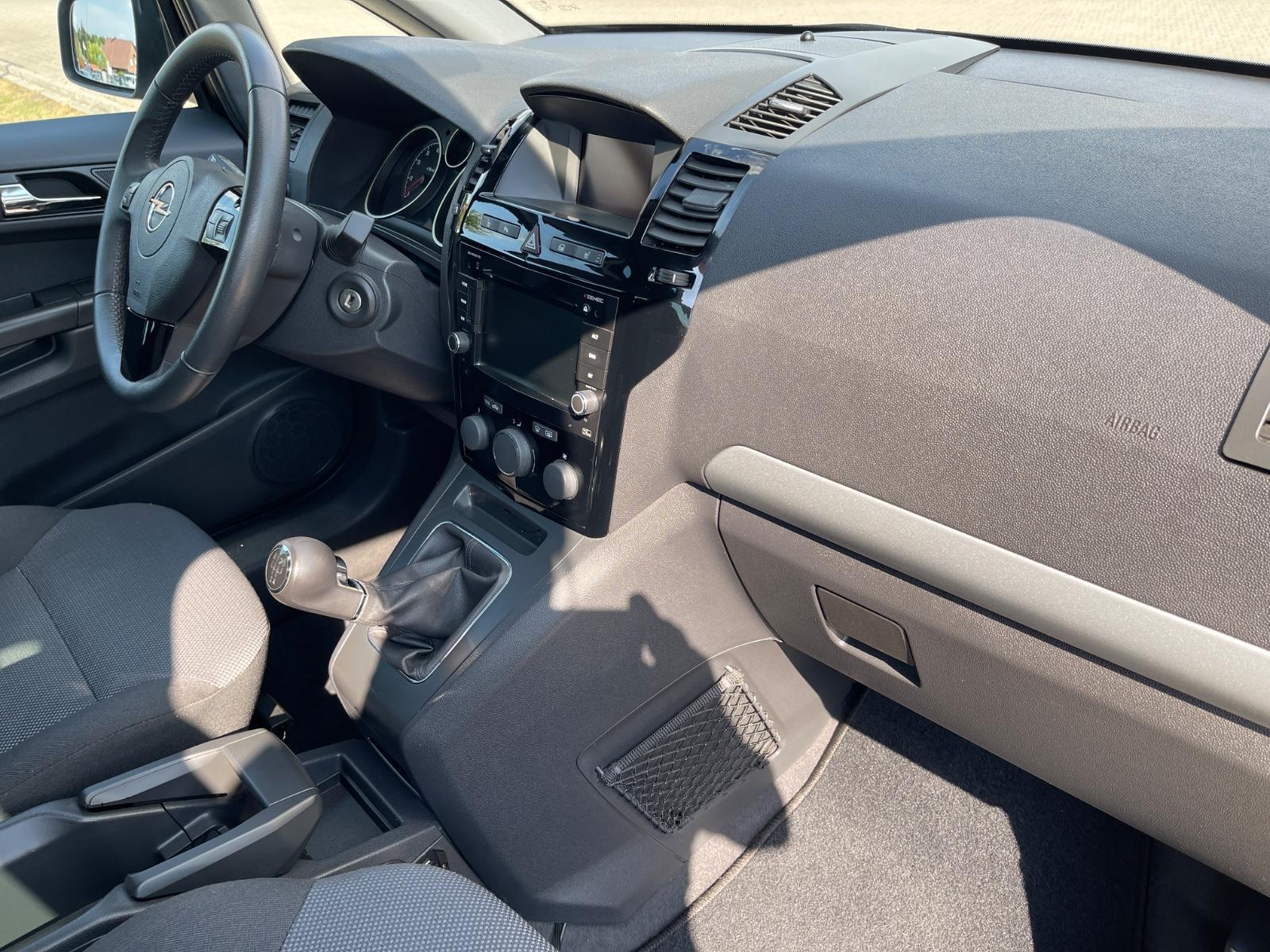 Opel Zafira B 1.6 Design Edition BI-Xenon 7-Sitzer