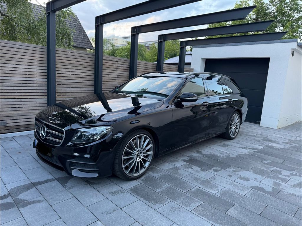 Image of Mercedes-Benz E 400