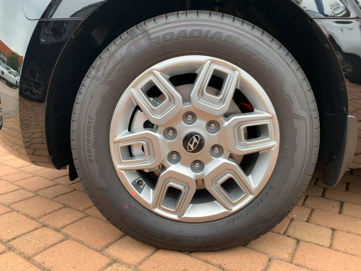 Fahrzeugabbildung Hyundai STARIA Trend Hybrid 2WD