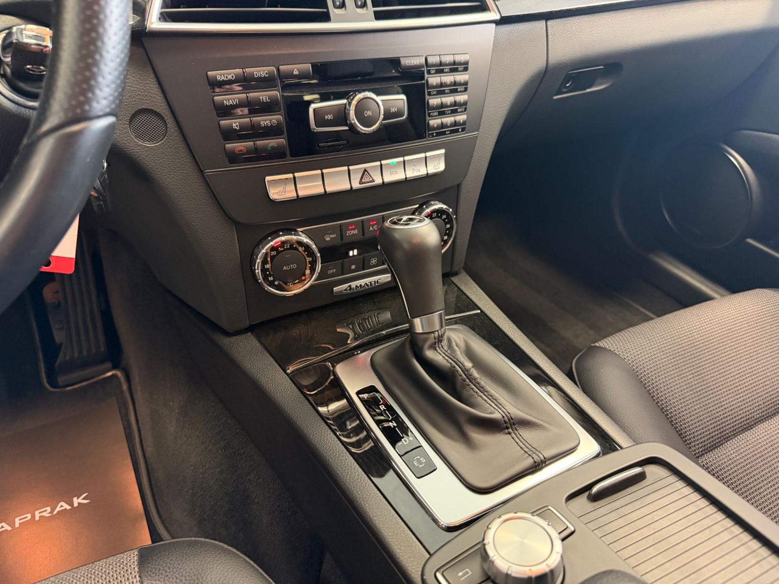 Mercedes-Benz C 350 CGI 4MATIC Avantgarde|Navi|Spurh|HK|Garan.