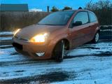 Ford Fiesta 1,3 Liter mit GHIA Ausstattung... - Ford Fiesta aus 2002: Ghia