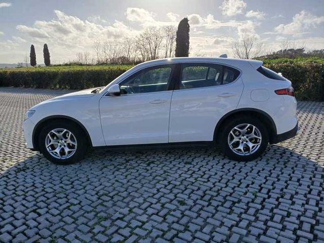 Alfa Romeo ALFA ROMEO Stelvio 2.2 t Executive Q4 180cv auto