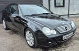 Mercedes-Benz C 200 C Sportcoupe Kompressor Aut PanoD Sitzheiz - Mercedes-Benz Coupé aus dem Jahr 2005