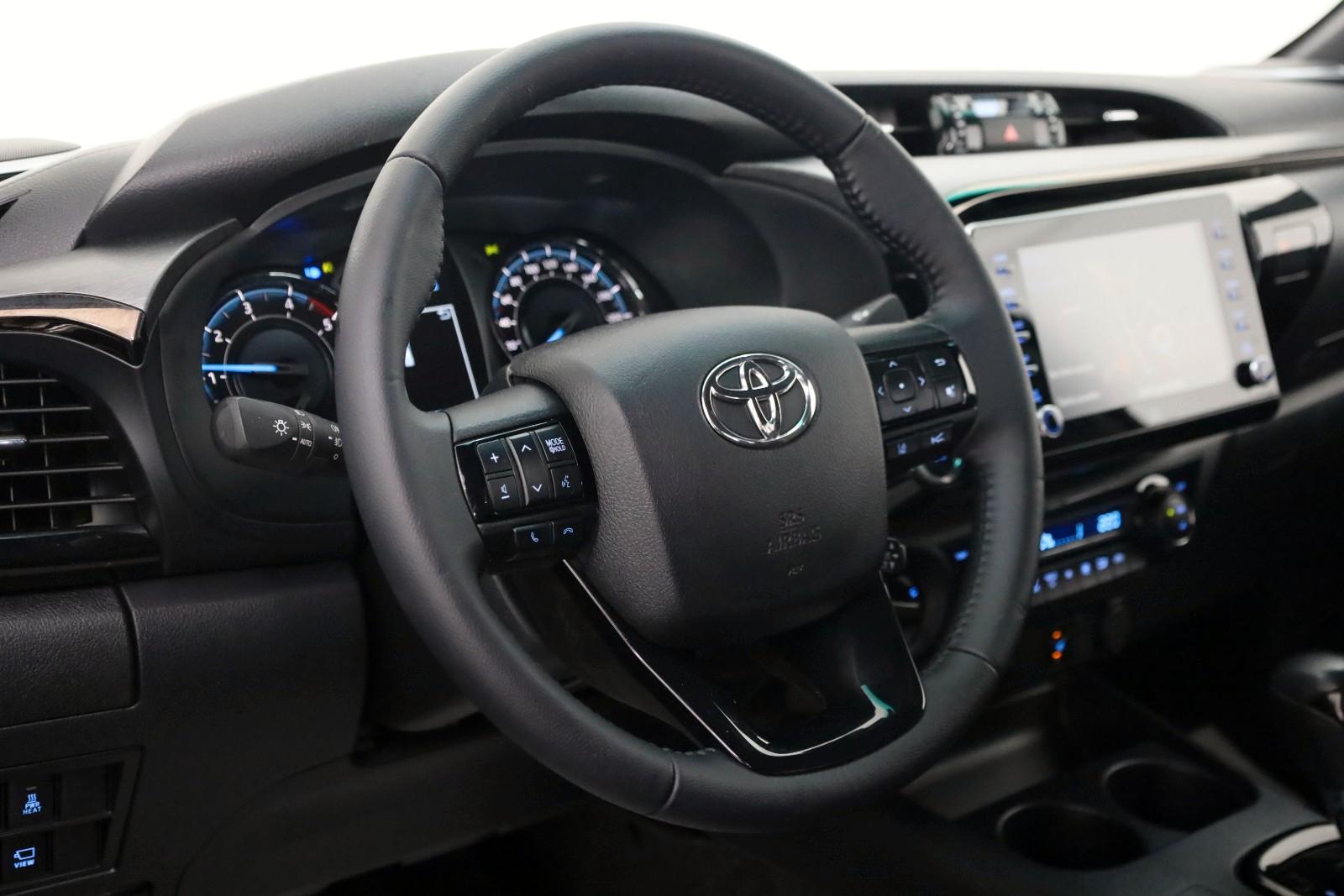 Toyota Hilux 2.8 D-4D Invincible,4x4,ACC,SR+Allterrain