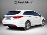 Hyundai i40 cw blue Trend 1.6 GDI LED Navi - Hyundai i40: Trend