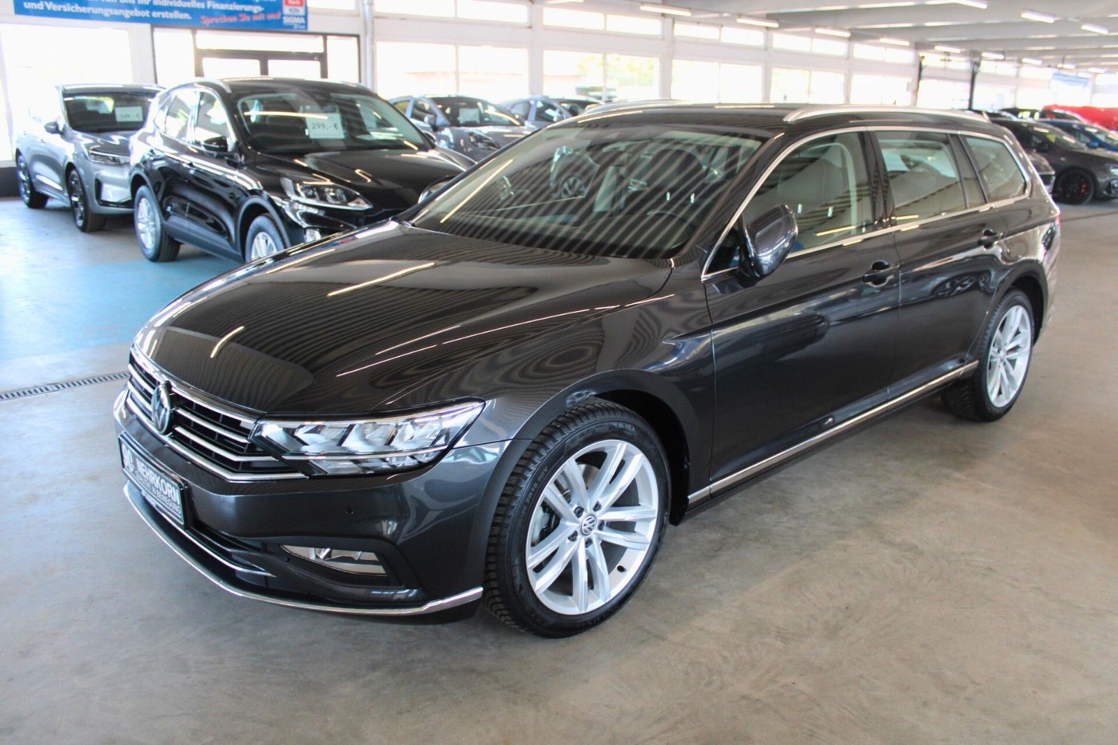 Fahrzeugabbildung Volkswagen Passat 2.0 TDI DSG Elegance LED CAM ACC NAVI uvm