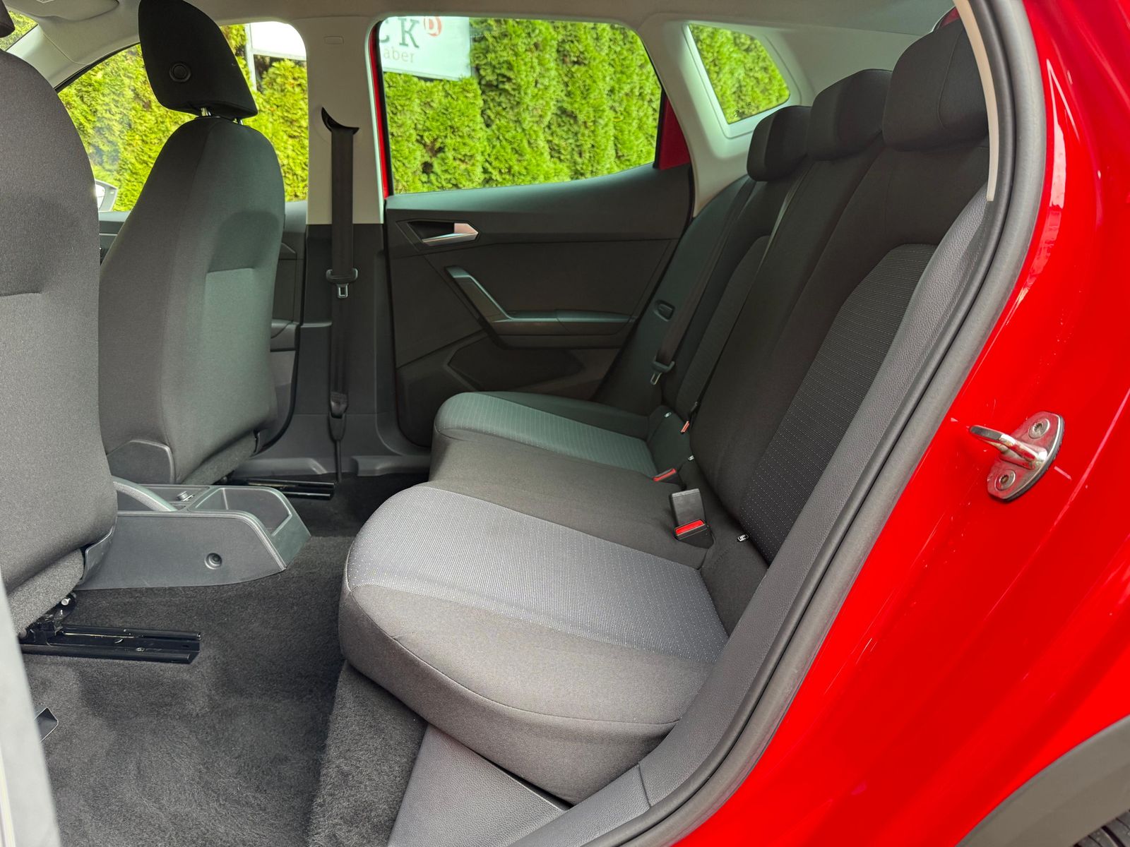 Fahrzeugabbildung SEAT Arona 1.0 TSI Style LED+NAV+SHZ+ACC+DAB+VIRT+PDC