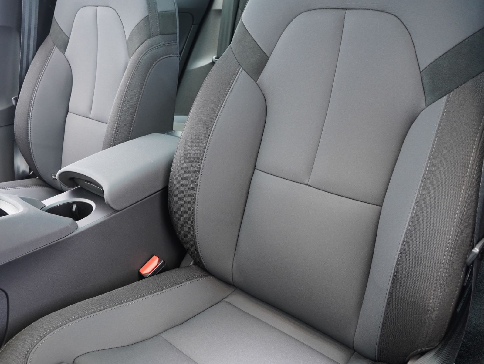 Fahrzeugabbildung Polestar 2 Standard Range Single PILOT-LITE/PLUS-PAKET