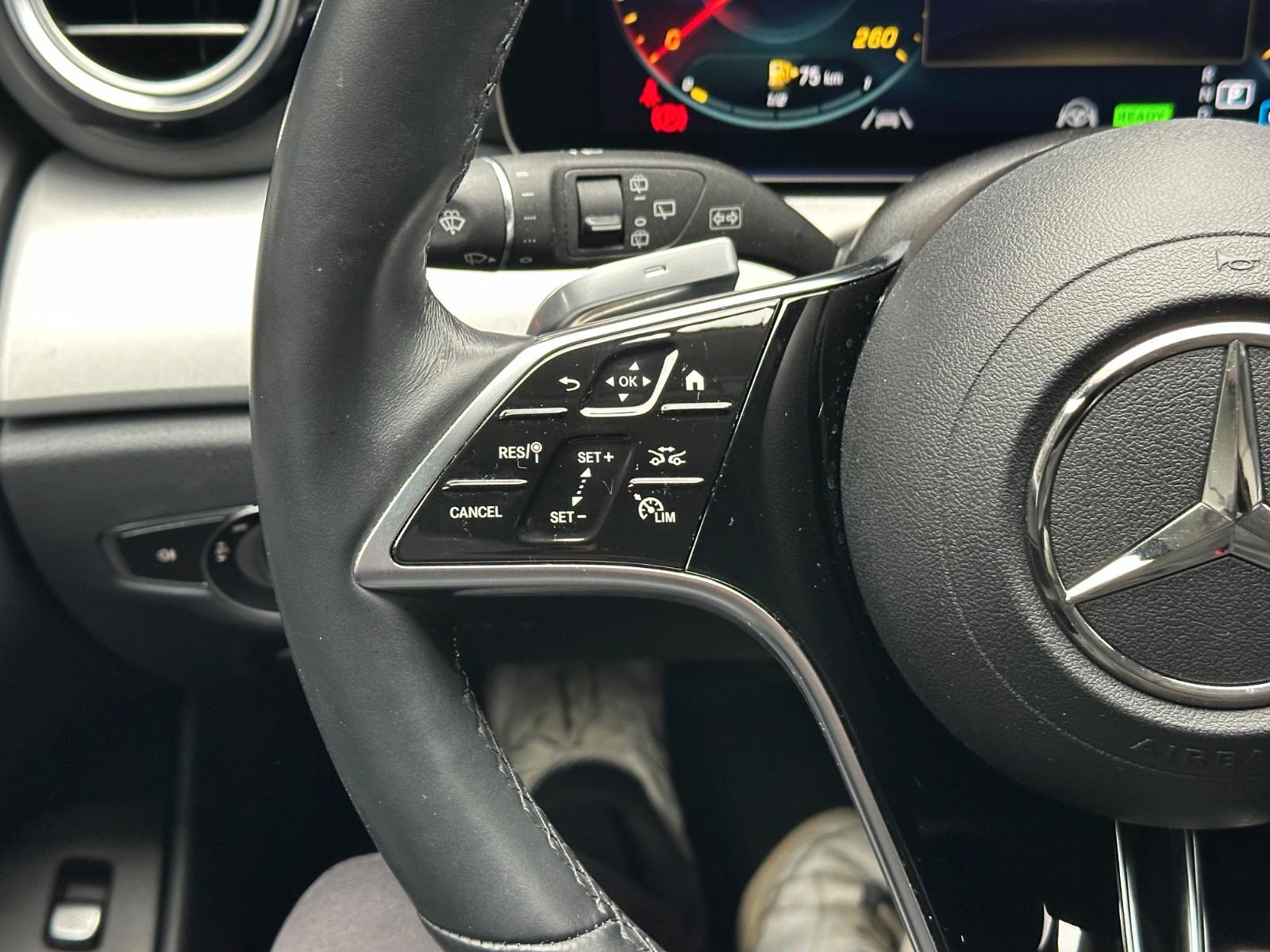 Mercedes-Benz E 220 d T 4Matic Avantgarde *LEDER*HuD*360*NAVI*