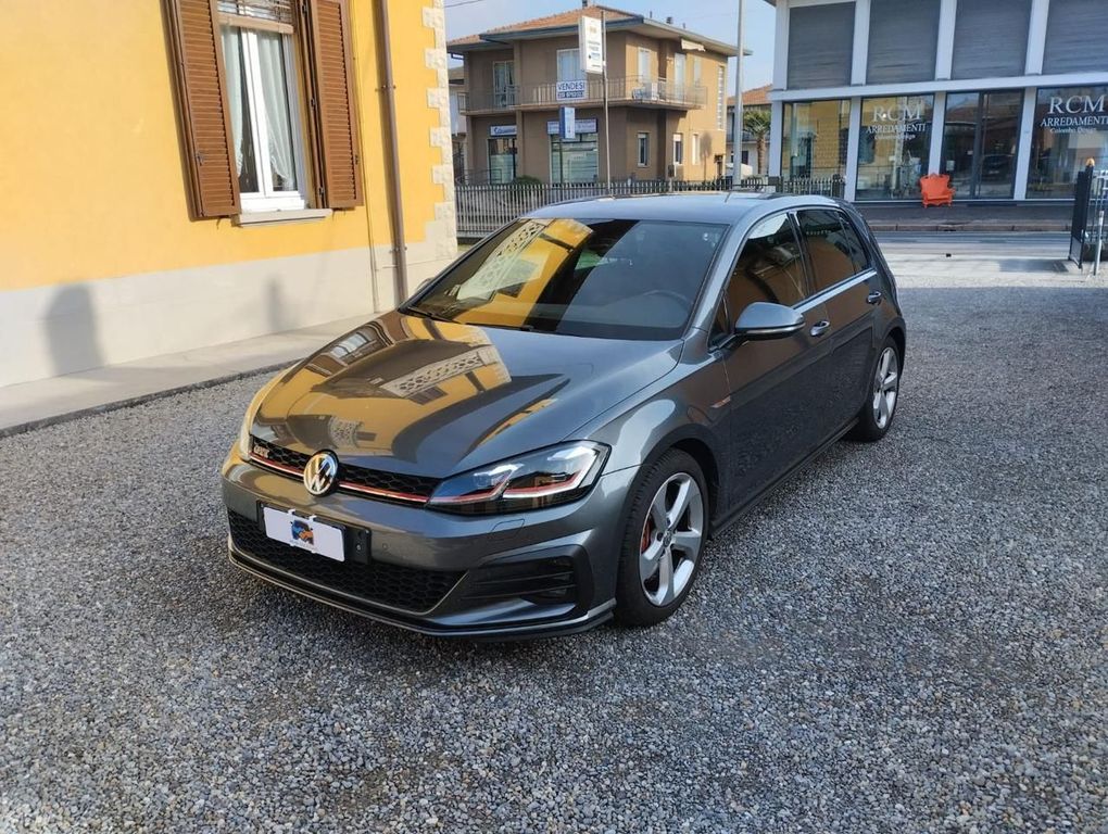 Image of Volkswagen Golf