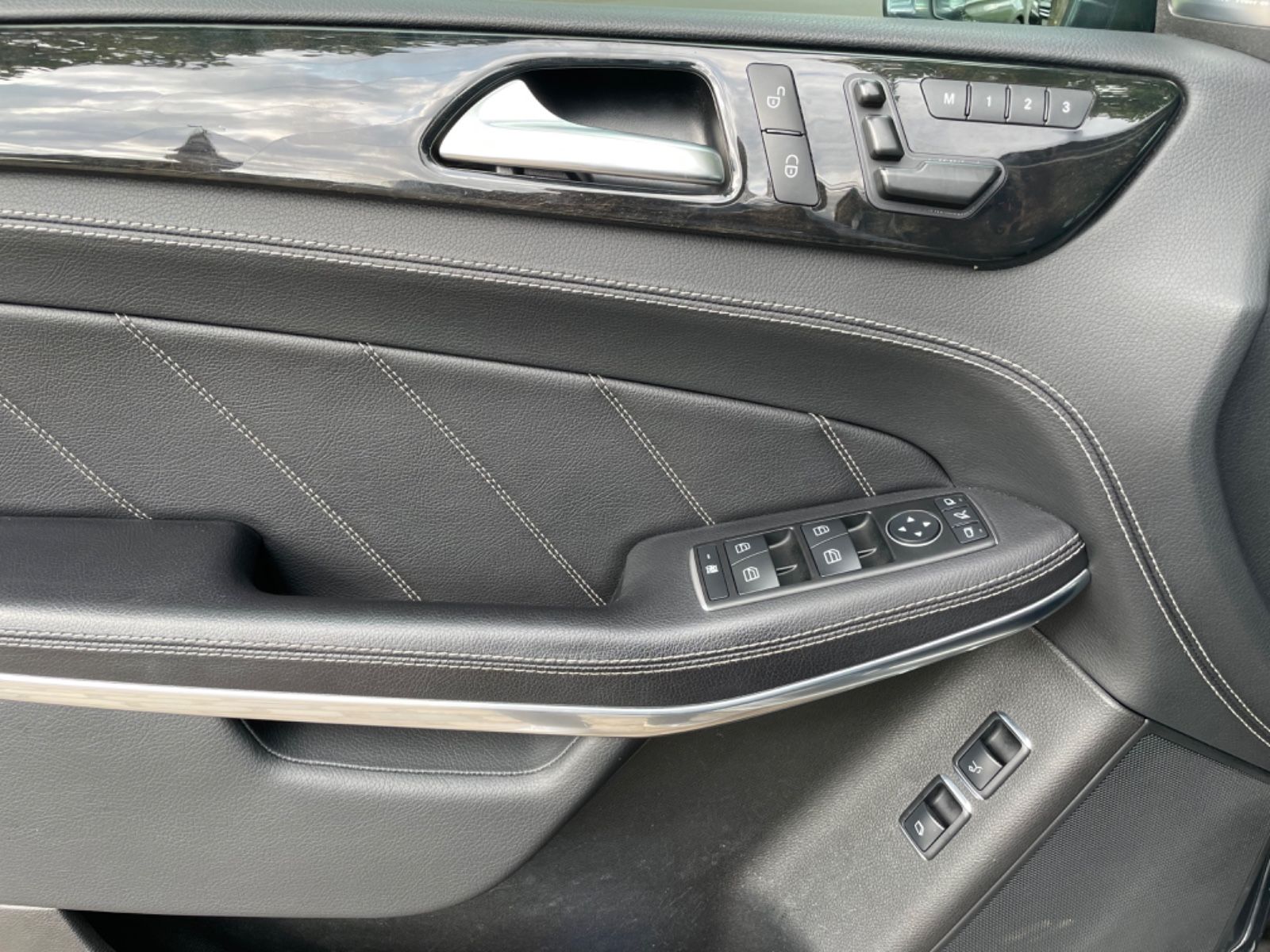 Fahrzeugabbildung Mercedes-Benz GL 350 BlueTec 4Matic*HarmanKardon*Bi-Xenon*