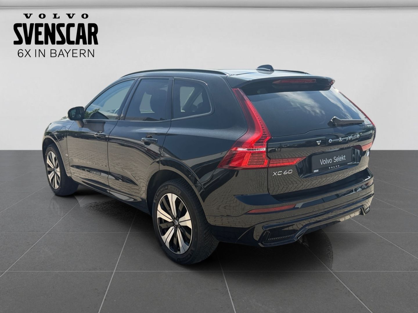 Volvo XC60 R-Design Recharge Plug-In Hybrid AWD StandH imagem 3