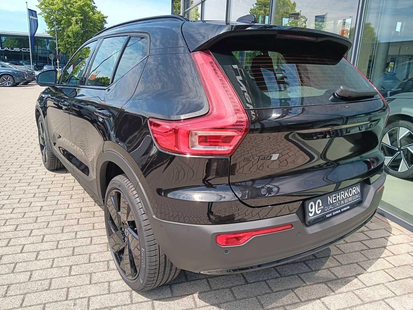 Fahrzeugabbildung Volvo EX40 Fully Electric Single M. Ext. Range Plus Bl
