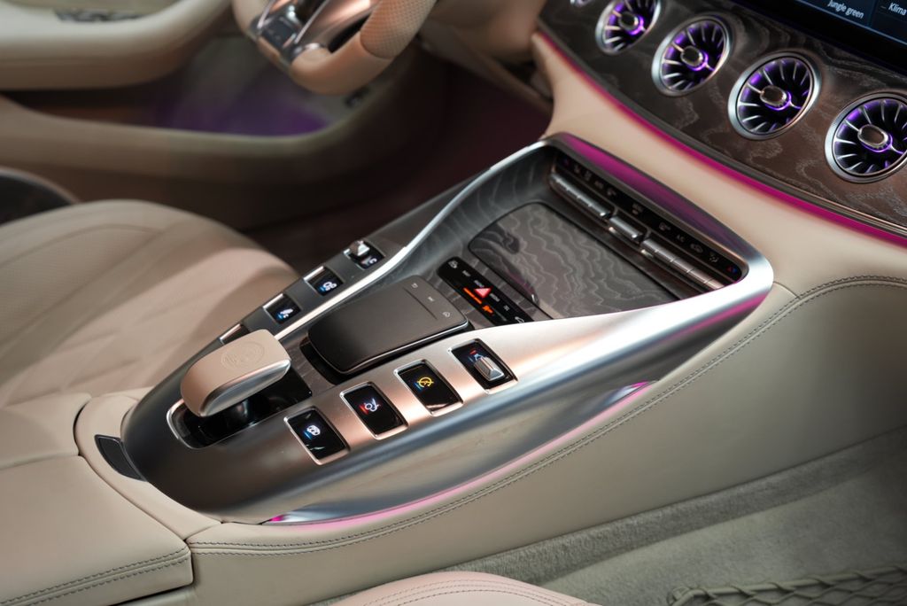 MERCEDES-BENZ AMG GT 53 4Matic+*BURM*360*MASSAGE*V8*1HAND*VOLL MERCEDES-BENZ AMG GT 53 4Matic+*BURM*360*MASSAGE*V8*1HAND*VOLL