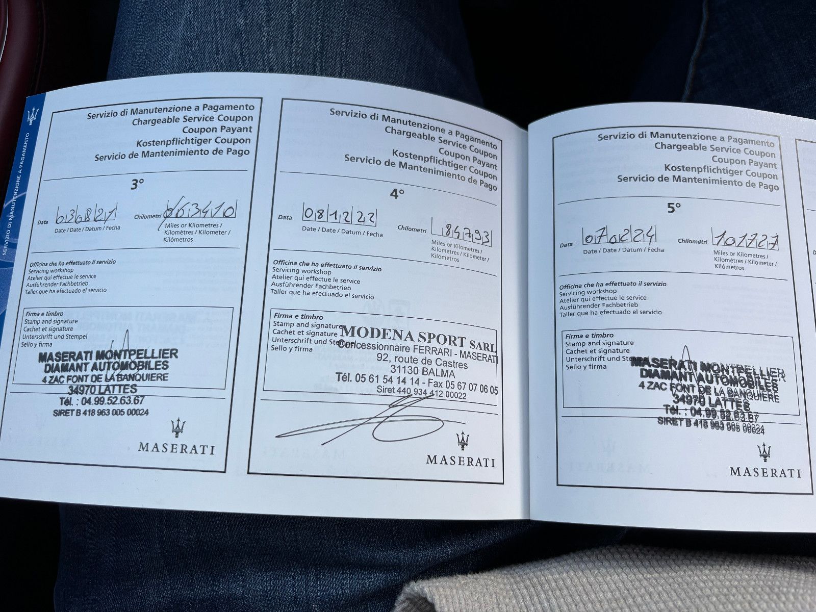 Fahrzeugabbildung Maserati Levante/EXCLUSIVE/RED/360'KAM/PANO/HARMAN-KARDON