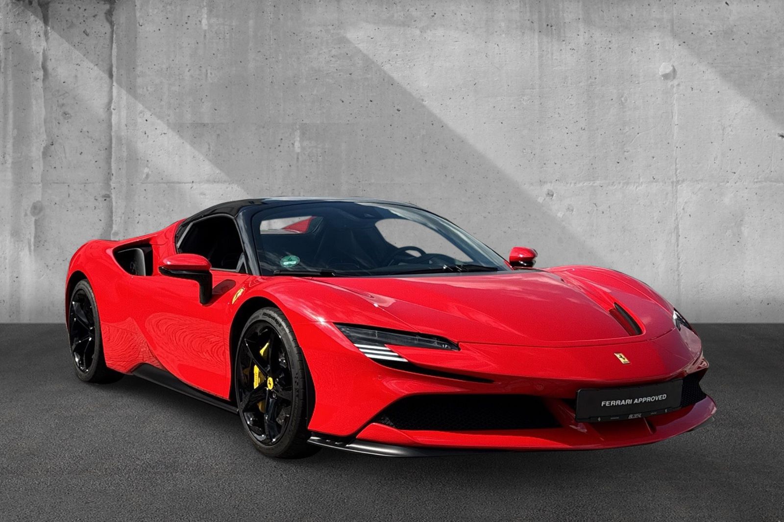 Fahrzeugabbildung Ferrari SF90 Spider*belüftete Sitze*Nackenhzg*Lift*JBL*