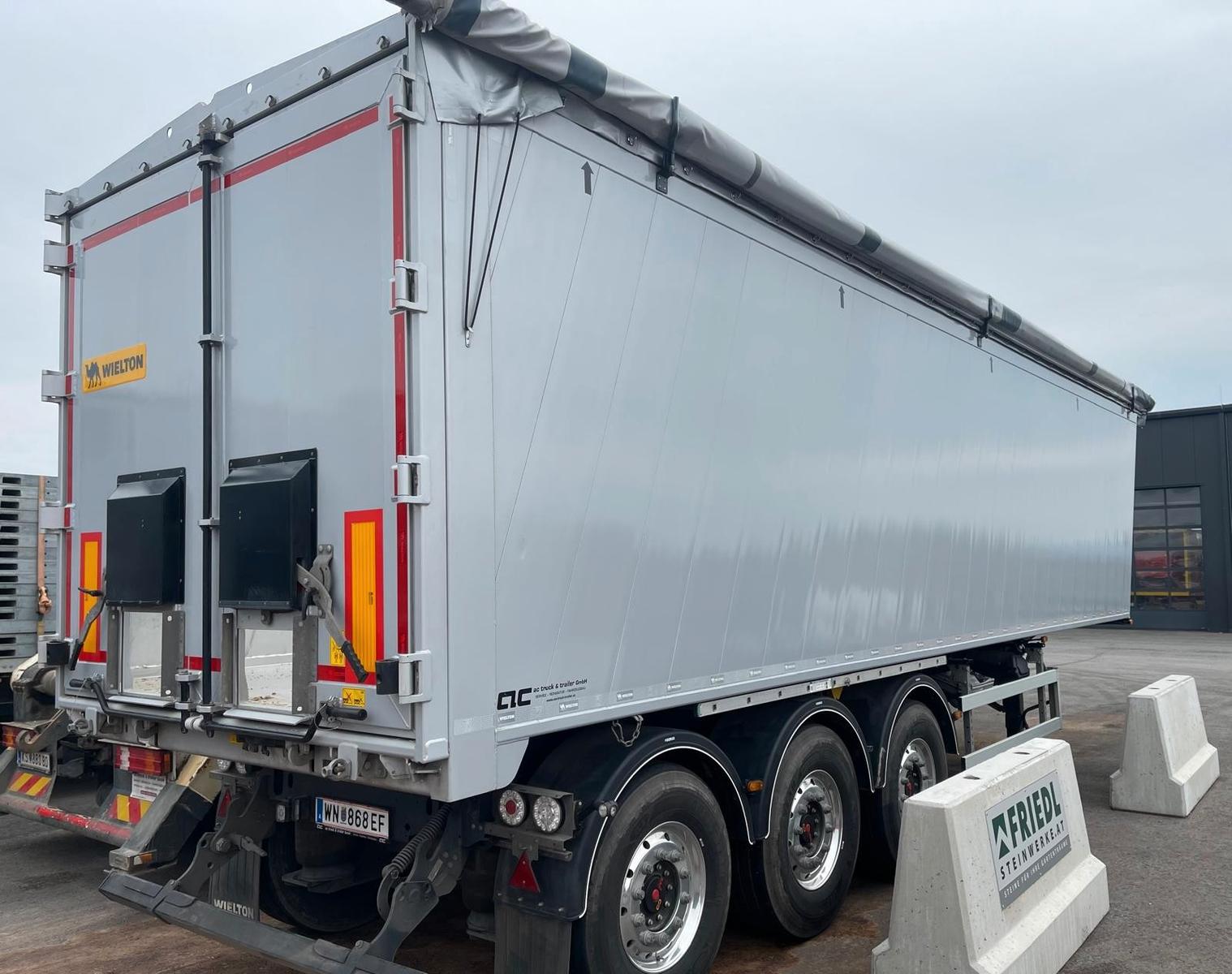 Wielton Mega Bulk Master