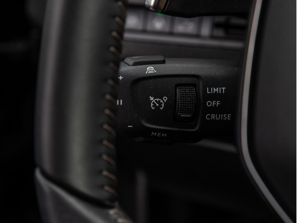 Peugeot 3008 Allure Pack HYBRID 136 e-DSC6 AHK ACC LED