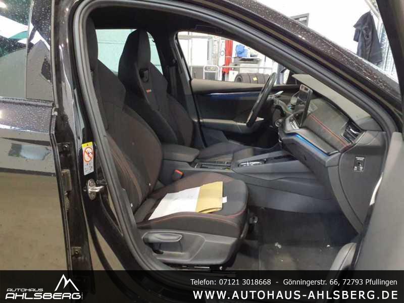 Skoda Octavia COMBI RS 2.0 TSI/ DIG.C/MATRIX/CAR-PLAY/