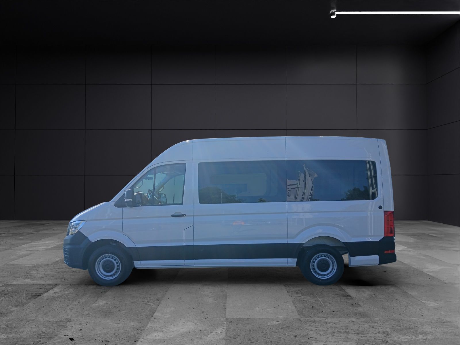 Fahrzeugabbildung Volkswagen Crafter Kasten TDI 130 kW MR 4 MOTION TLED RearV