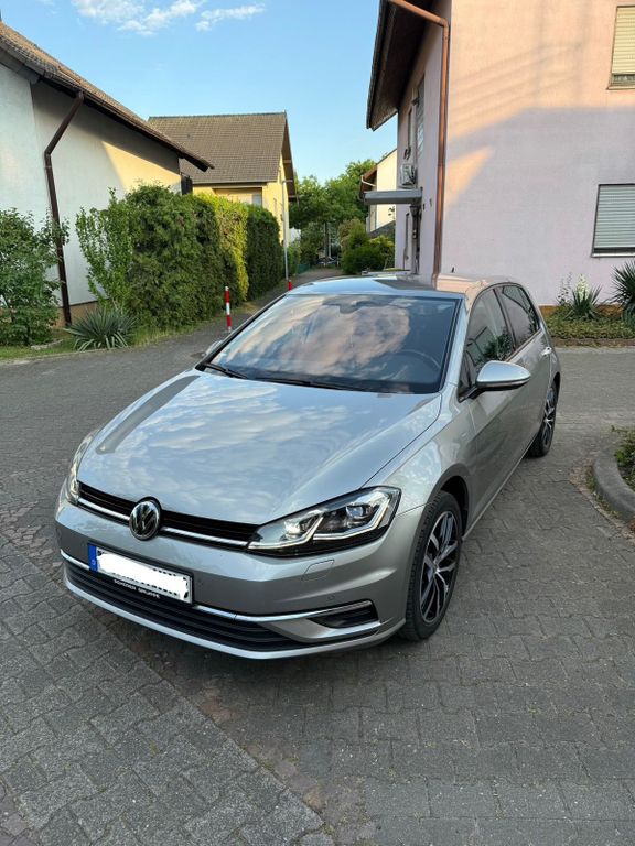 Image of Volkswagen Golf