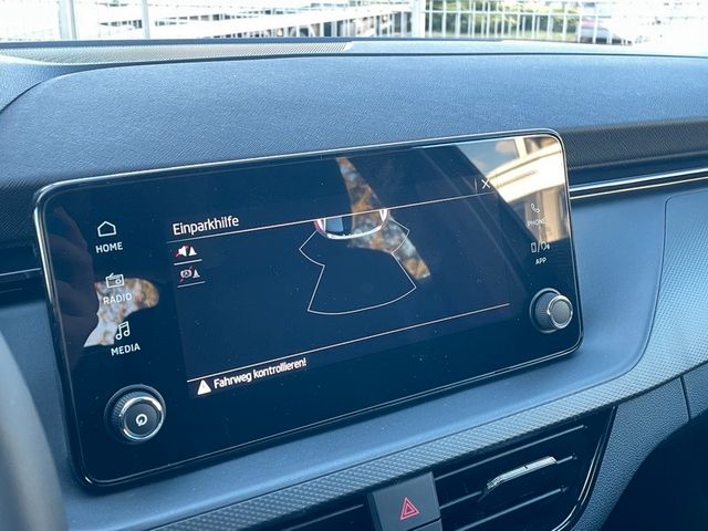 Skoda Scala 1.0 TSI Essence *ALU*DAB*LED*PDChi*SHZ*TEL