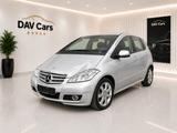 Mercedes-Benz A 180 Automatik Parkpilot Pano. Tempo. TÜV neu - gebrauchte Mercedes-Benz A 180 aus dem Jahr 2012