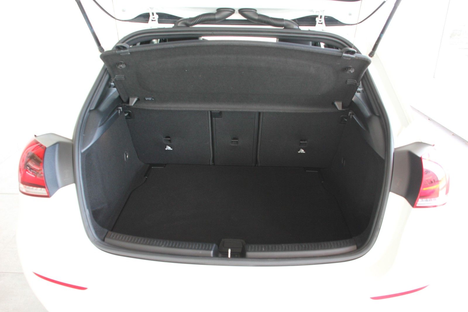 Fahrzeugabbildung Mercedes-Benz A 200 Progressive