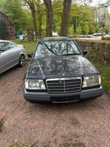 Mercedes-Benz Mercedes W124 E200T - gebrauchte Mercedes-Benz E 200 aus dem Jahr 1993