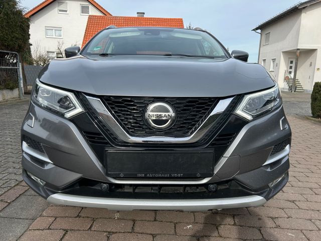 Nissan Qashqai N-Connecta*Panorama*LED*Navi*360°*1.Hand