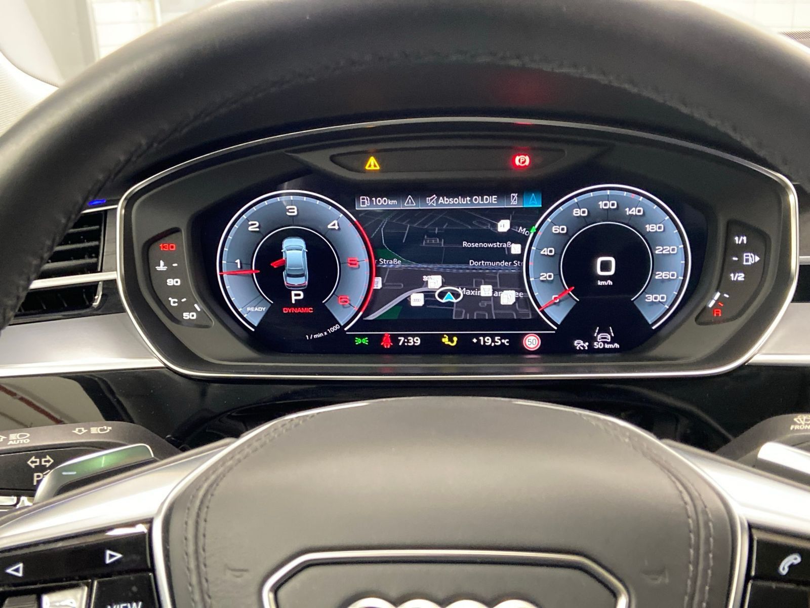 Audi A8 - Bild 12