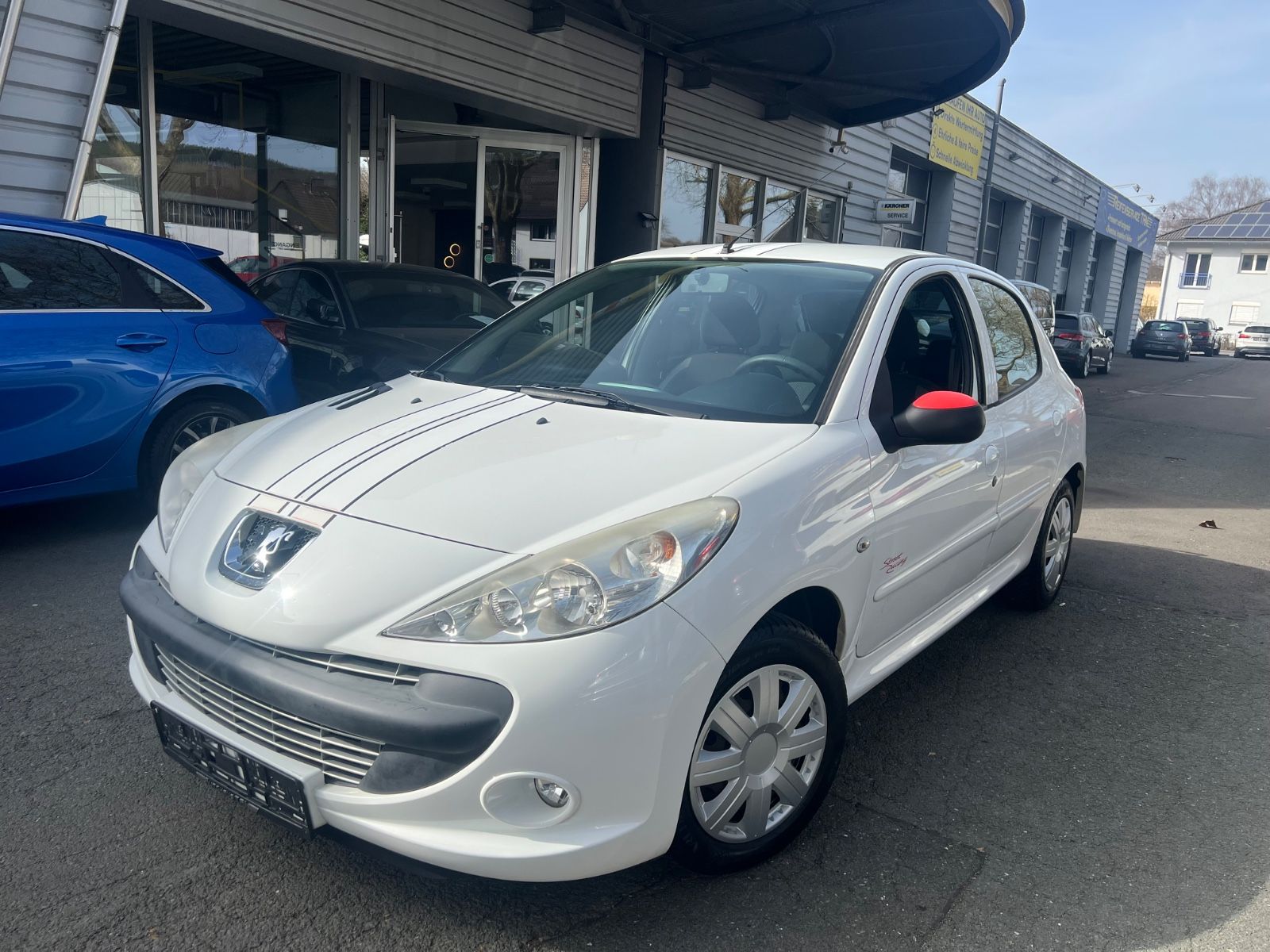 Fahrzeugabbildung Peugeot 206 + Sport Racing Edition*TÜV/ÖL NEU*