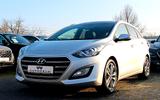 Hyundai i30 blue 1.6 GDI PASSION/VOLL SHEFT/NAVI/RCAM/BT - Hyundai i30 Gebrauchtwagen in Ludwigshafen