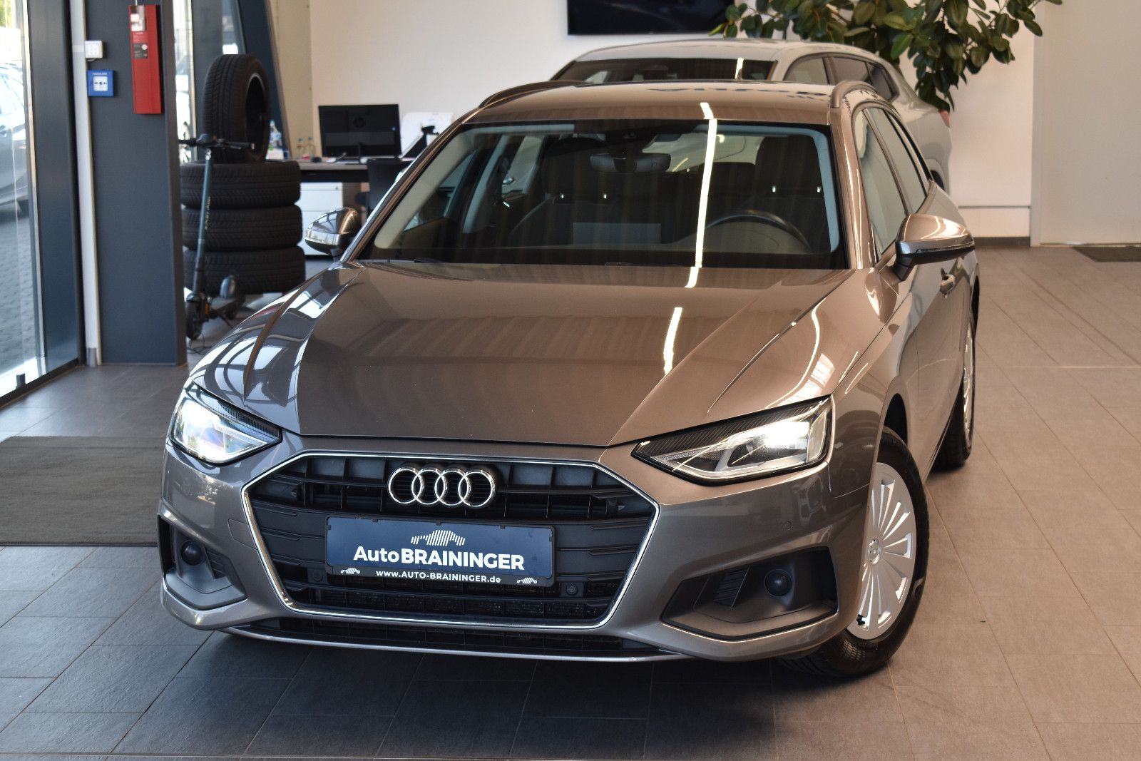 Audi Audi A4 Avant 30TDI S-tronic LED~VirtualCo~AHK~RFK