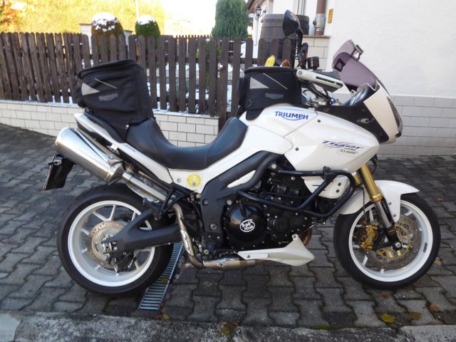 Triumph Tiger 1050