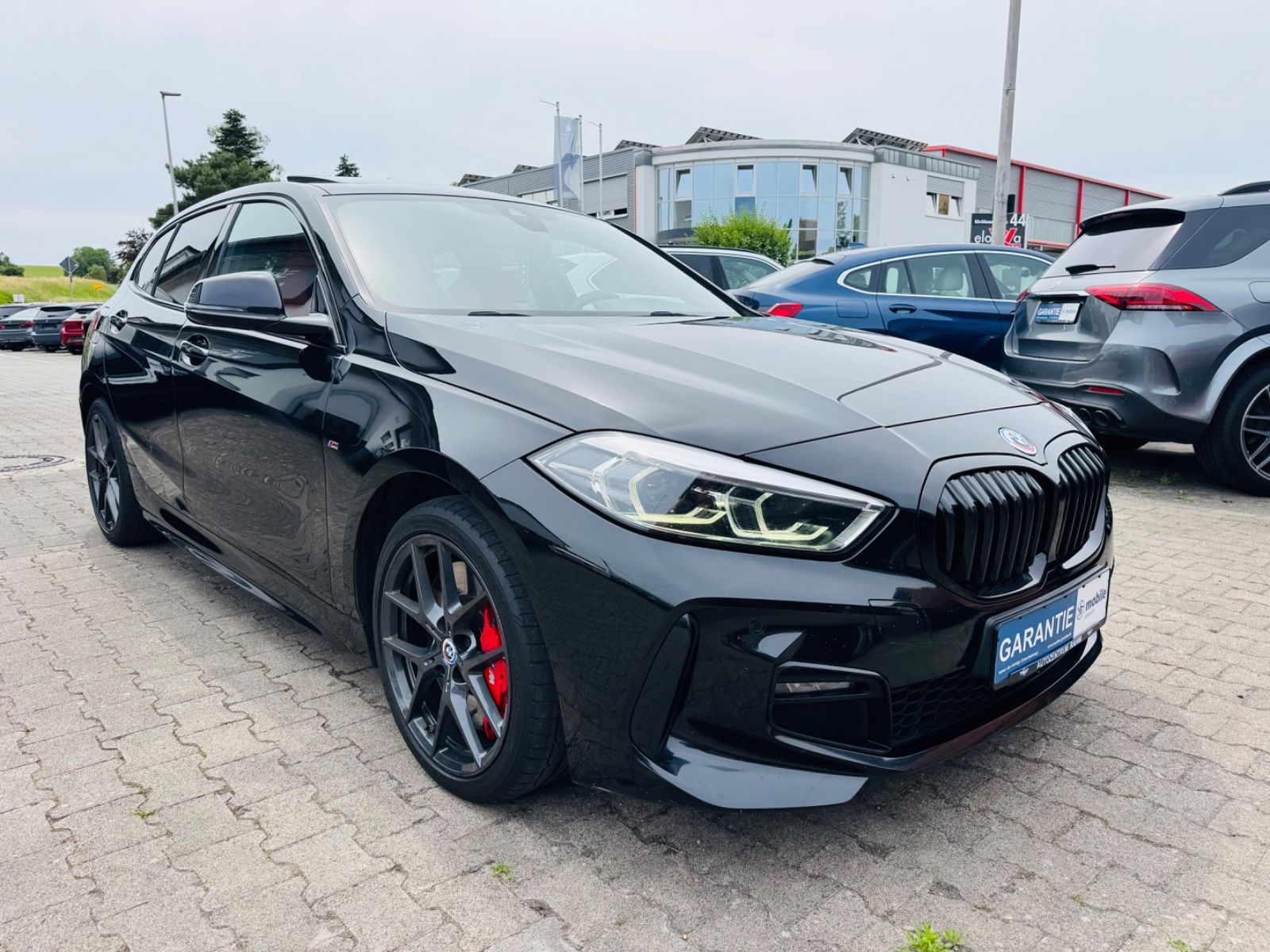 BMW 120 i M Sport+LED+V.LEDER+APPLE+ACC+PANO+TOP