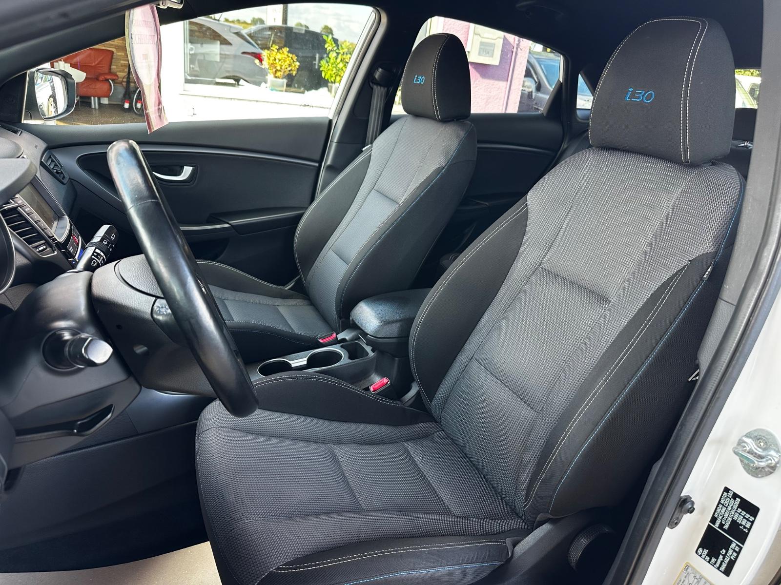 Hyundai i30 blue Passion Plus "KAMERA"NAVI"SHZ"LHZ"